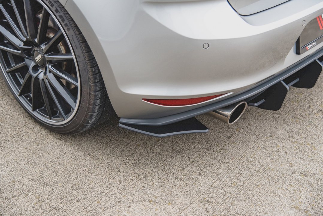 Maxton Design - STREET PRO REAR SIDE SPLITTERS V.2 VW GOLF MK7 GTI