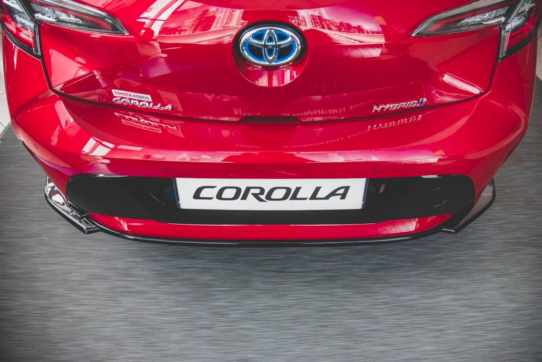 Maxton Design - CENTRAL REAR SPLITTER TOYOTA COROLLA MK12 HATCHBACK (2019-)