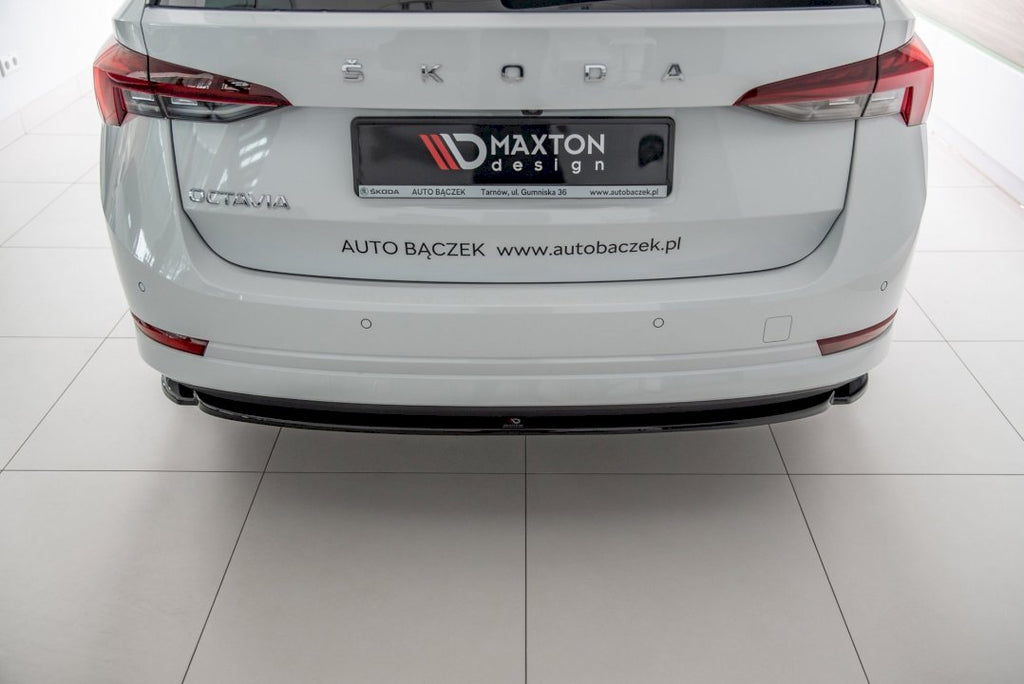 Maxton Design - CENTRAL REAR SPLITTER SKODA OCTAVIA MK4 (2019-2024)