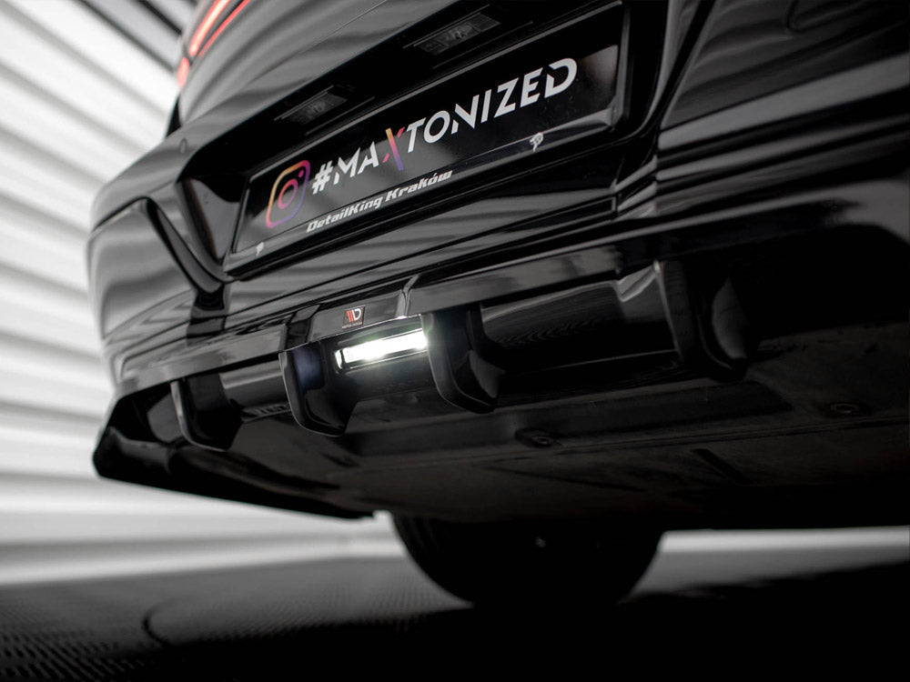 Maxton Design - CENTRAL REAR SPLITTER (VERTICAL BARS) BMW 7 M-PACK G70