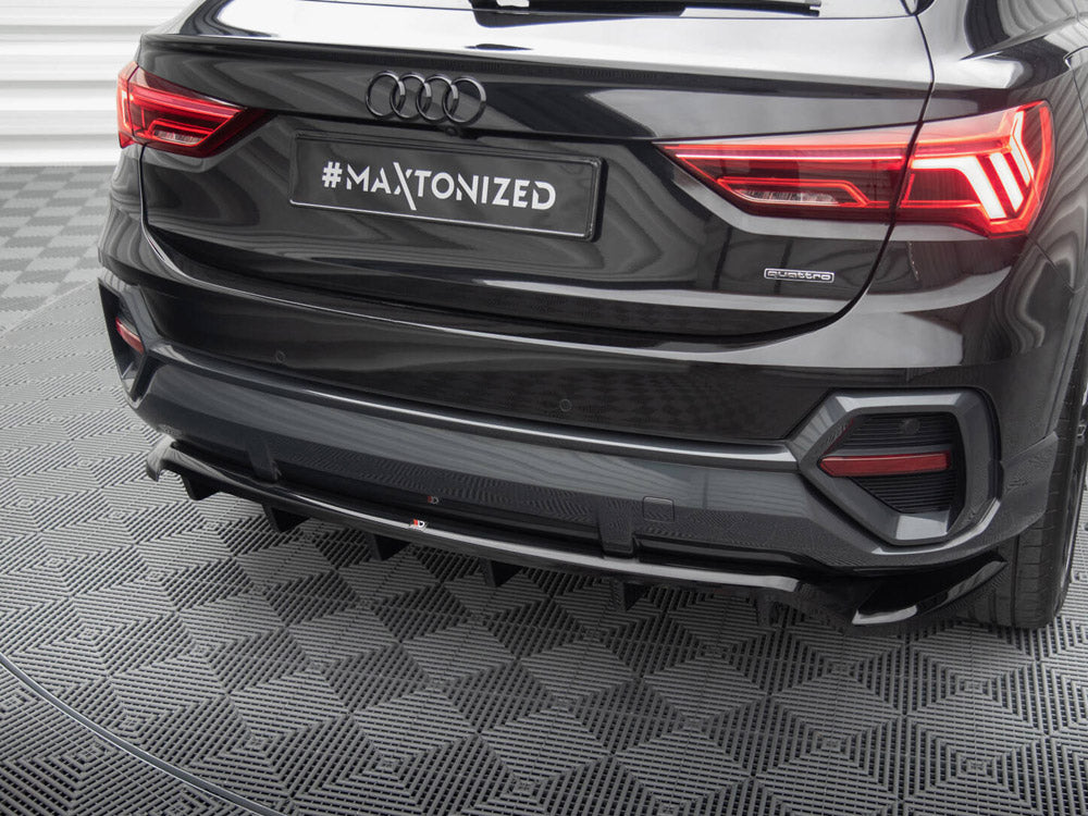 Maxton Design - CENTRAL REAR SPLITTER (VERTICAL BARS) AUDI Q3 SPORTBACK F3