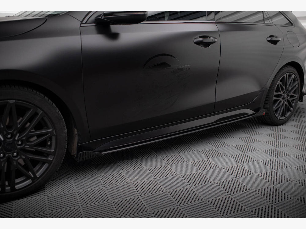 Maxton Design - Street PRO Side Skirts Diffusers + Flaps Kia Proceed GT / GT-Line Mk1 Facelift / Ceed GT Mk3 Facelift
