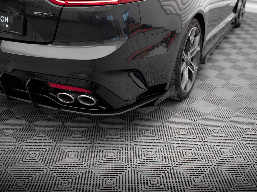 Maxton Design - STREET PRO REAR SIDE SPLITTERS + FLAPS KIA STINGER GT-LINE MK1
