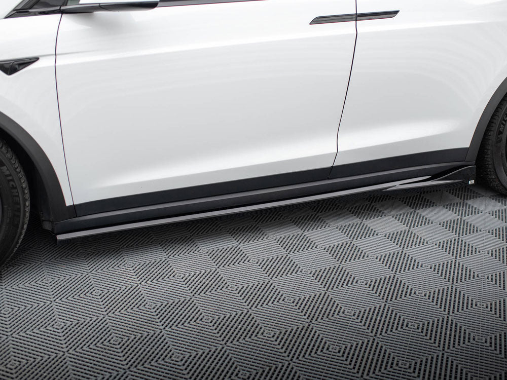 Maxton Design - SIDE SKIRTS DIFFUSERS TESLA MODEL X MK1 FACELIFT