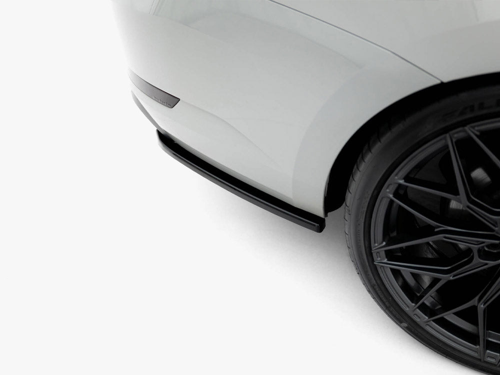 Maxton Design - Rear Side Splitters V.2 Skoda Superb Liftback / Combi Mk3