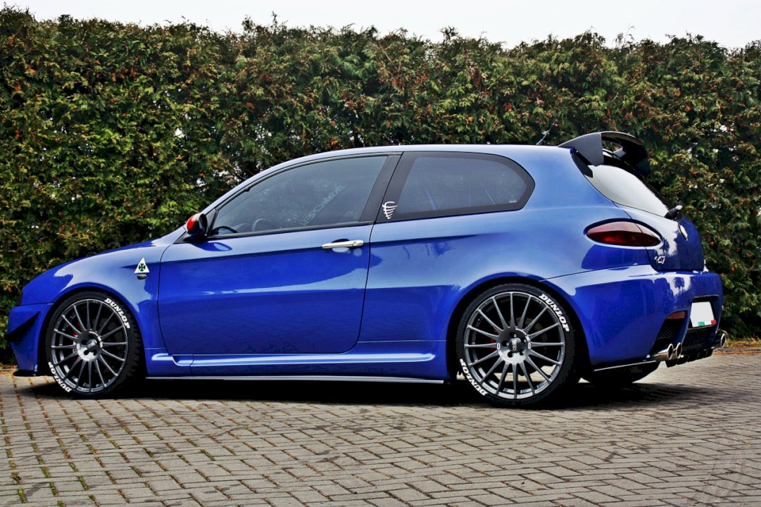 Maxton Design - SIDE SKIRTS DIFFUSERS ALFA ROMEO 147 GTA