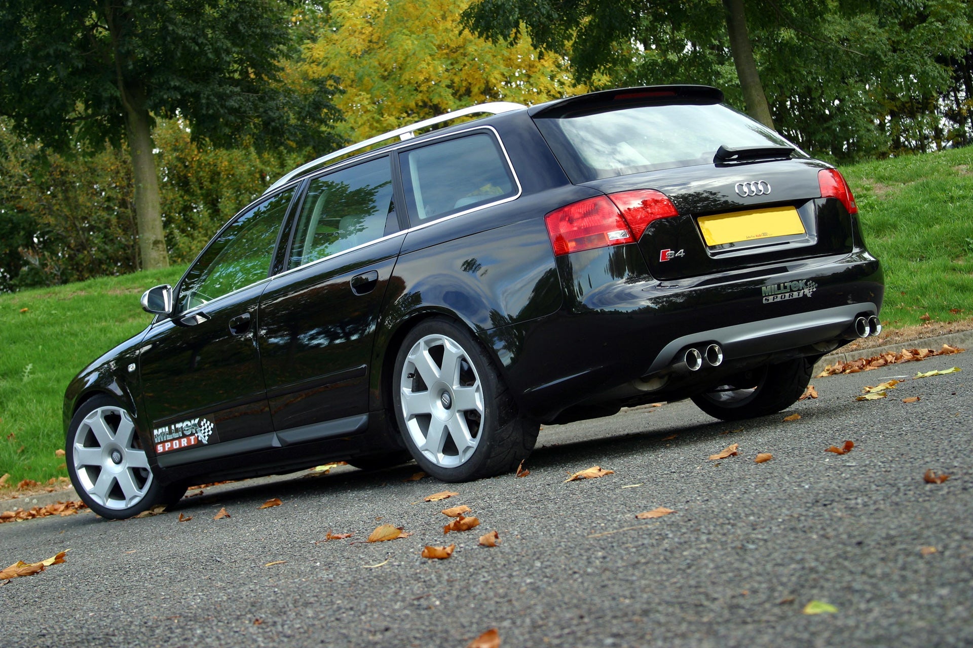 Milltek Sport - Cat Back Exhaust (Resonated or Non resonated) Audi S4 B7 4.2 V8