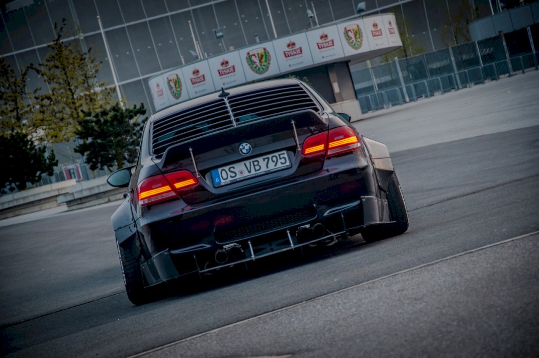 Maxton Design - BMW M3 E92 WIDE BODY + SET OF CARBON SPLITTERS