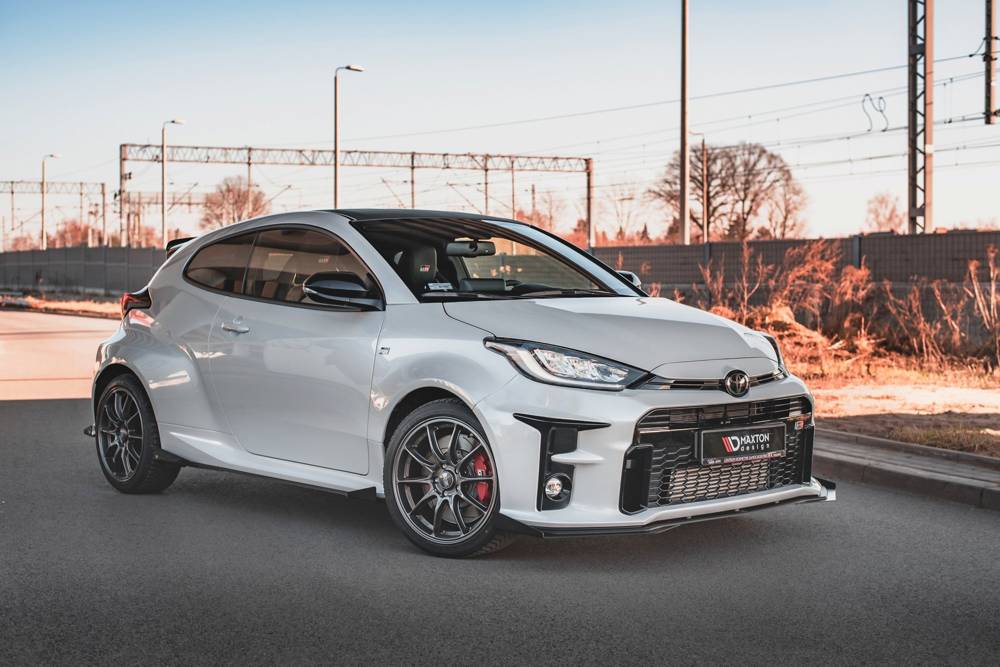 Maxton Design - STREET PRO FRONT SPLITTER + FLAPS TOYOTA GR YARIS MK4