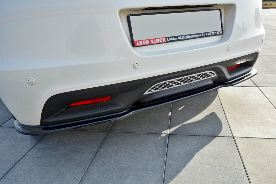 Maxton Design - CENTRAL REAR SPLITTER HONDA CR-Z (2010-2012)