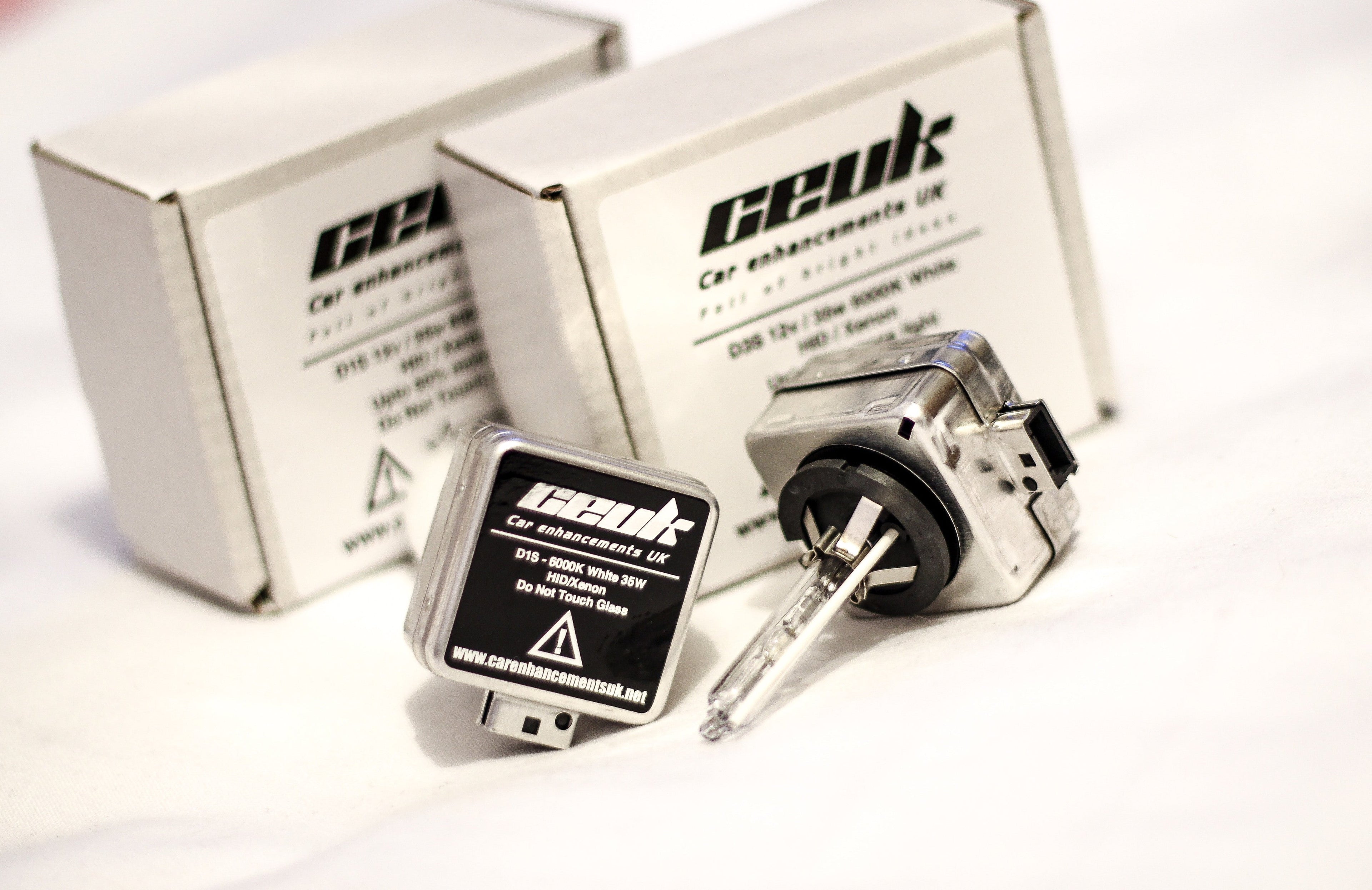 IllumiNite D1S 6000K Xenon Bulb Upgrade | Up to 50% Brighter HID (PK32s-2)
