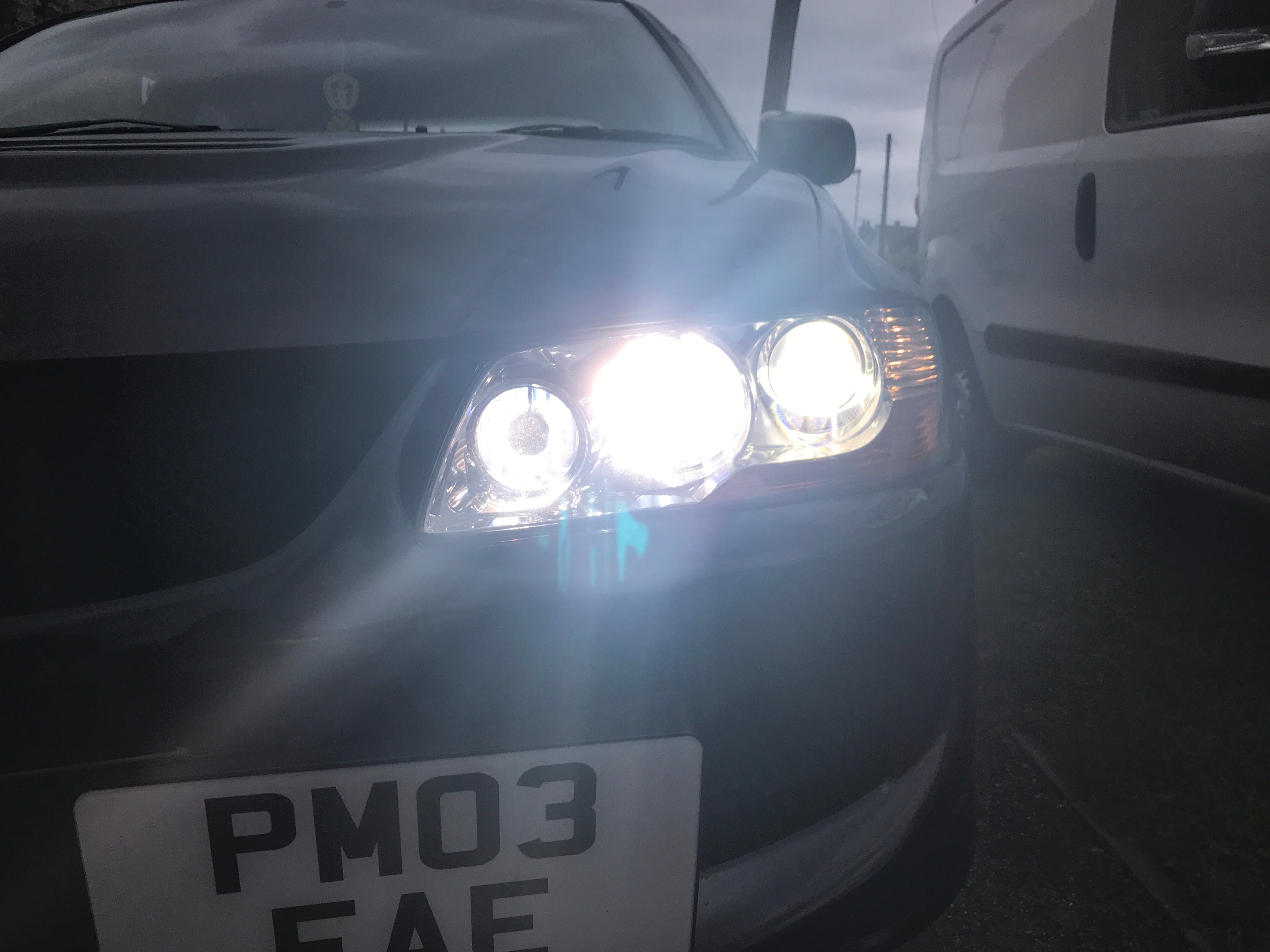 IllumiNite 9005 / HB3 Ice White Bulb Upgrade | 6000K Halogen – CEUK (P20d)