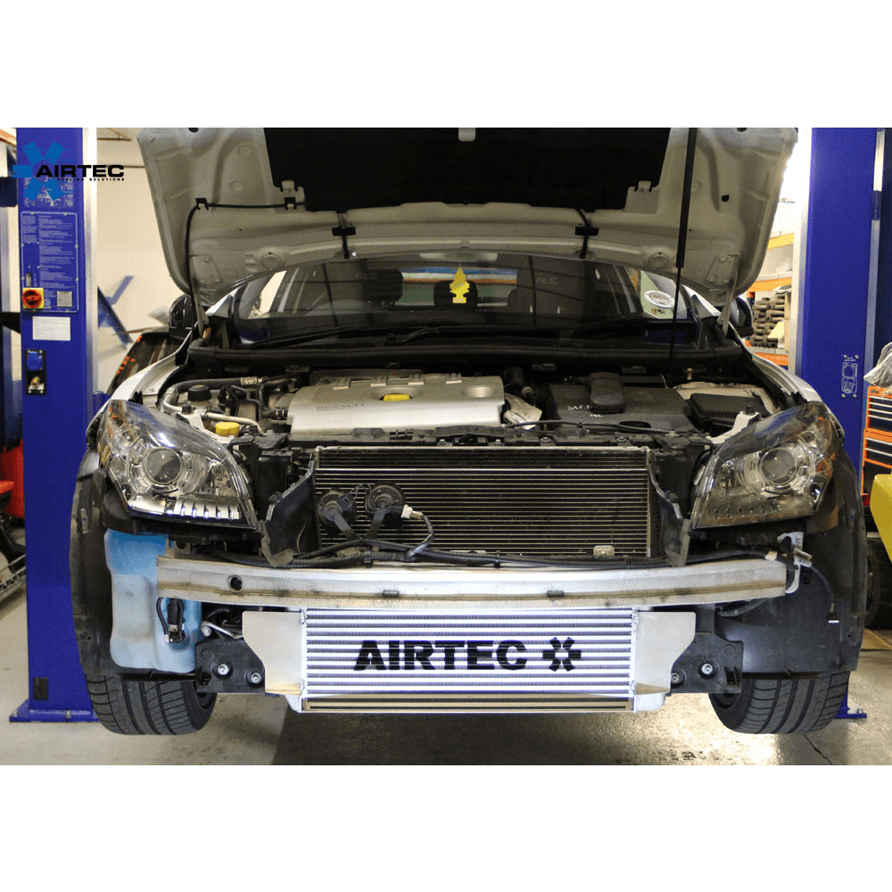 AIRTEC STAGE 1 60MM CORE INTERCOOLER UPGRADE WITH AIR-RAM SCOOP FOR MEGANE 3 RS 250 AND 265